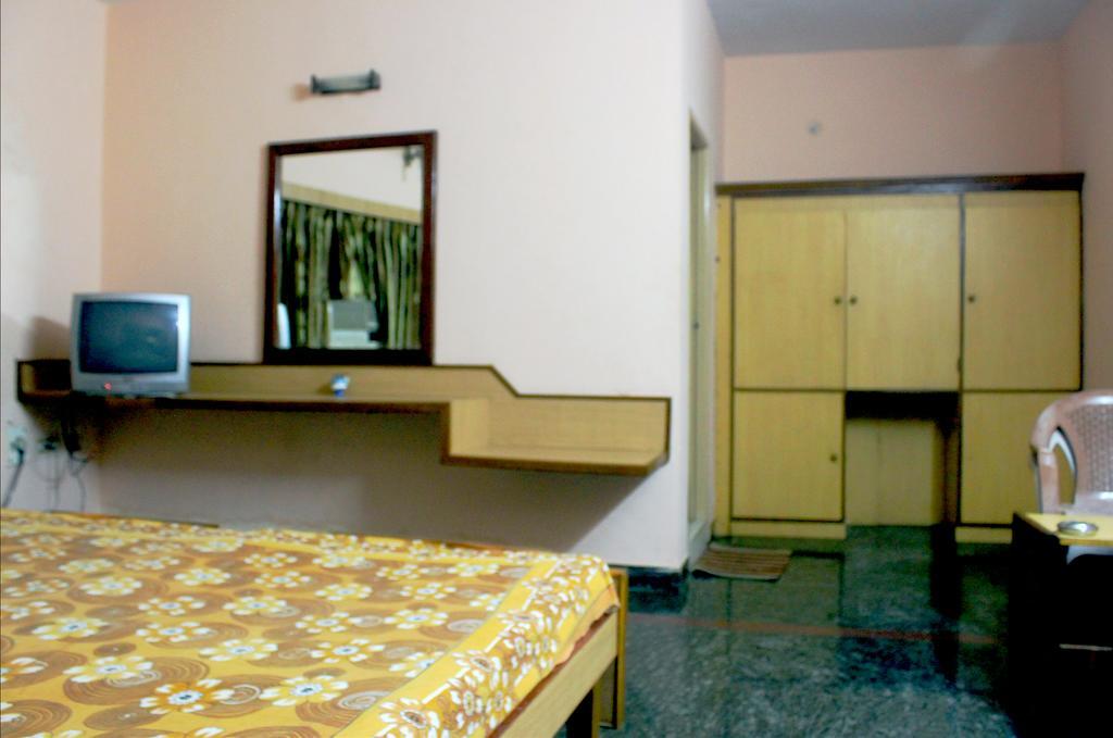 Vinodhara Guest House Mamallapuram Exterior foto