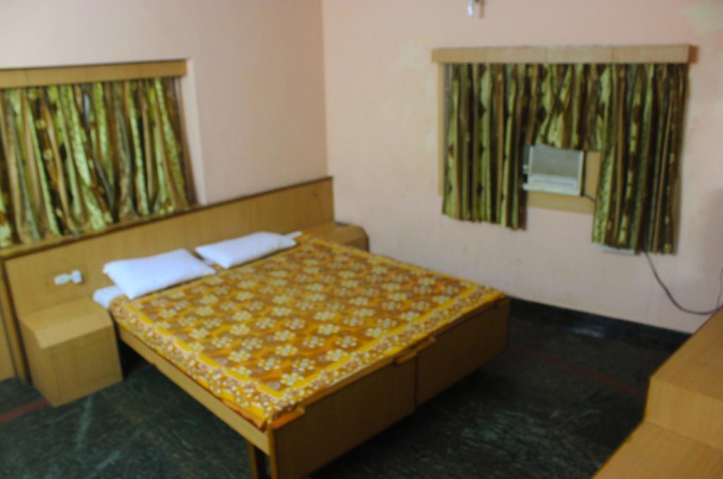 Vinodhara Guest House Mamallapuram Zimmer foto